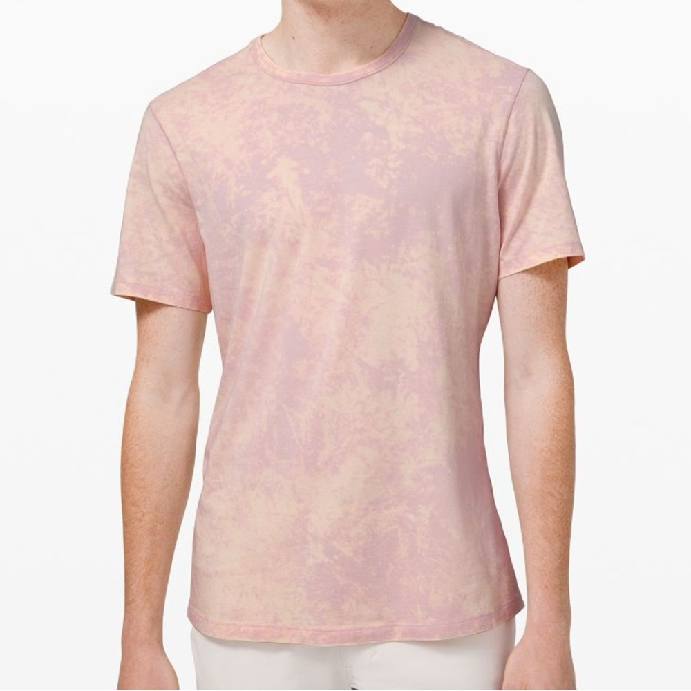 Lululemon men’s pink t shirt